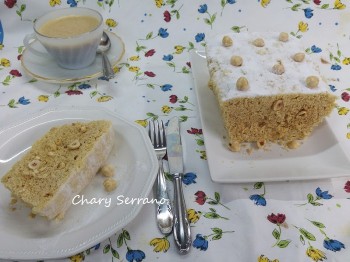 BIZCOCHO DE CHOCOLATE BLANCO Y AVELLANAS (Microondas)