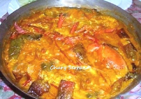 Paella con Bogavante y pimientos