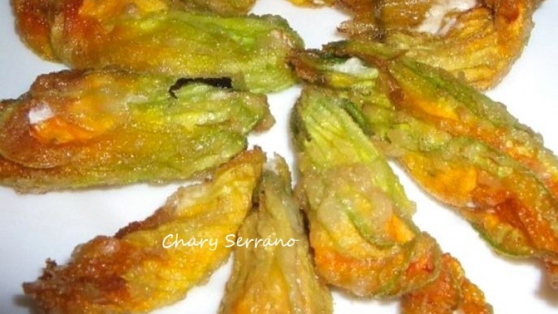 Flores de calabaza rellenas de queso