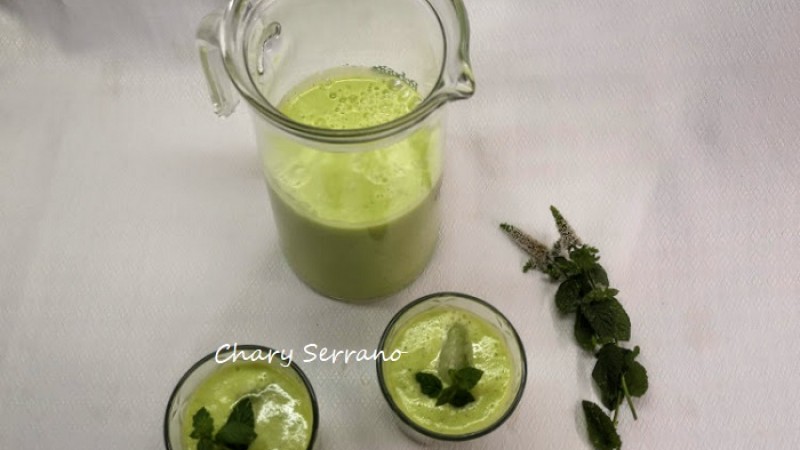 GAZPACHO CON CALABACÍN, PIMIENTO Y PEPINO