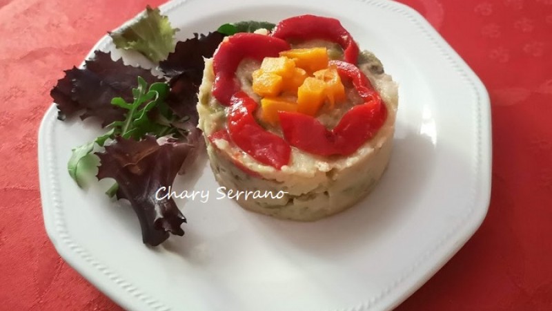 ENSALADILLA DE PATATA, ATÚN, PIMIENTOS Y ZANAHORIA