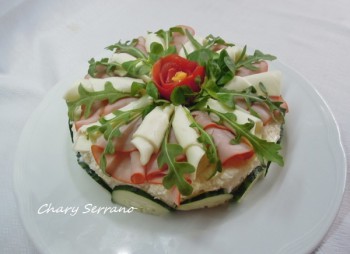 TARTA SALADA DE JAMON YORK, QUESO Y PEPINO