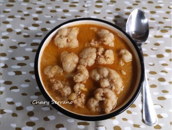 Sopa de coliflor al pimentón