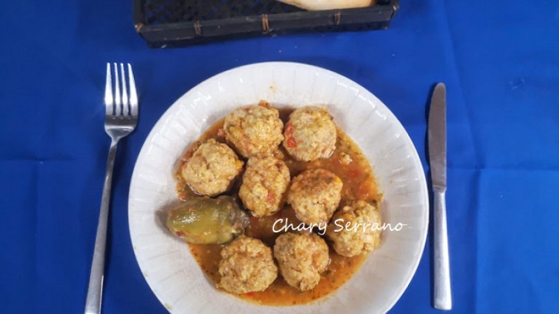 ALBÓNDIGAS EN SALSA DE BAJAS CALORIAS