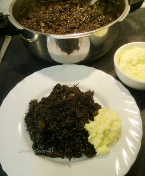ARROZ NEGRO CON SEPIA, GAMBAS Y ALIOLI