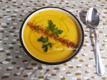 CREMA DE CALABAZA, PATATA Y AJOS FRITOS