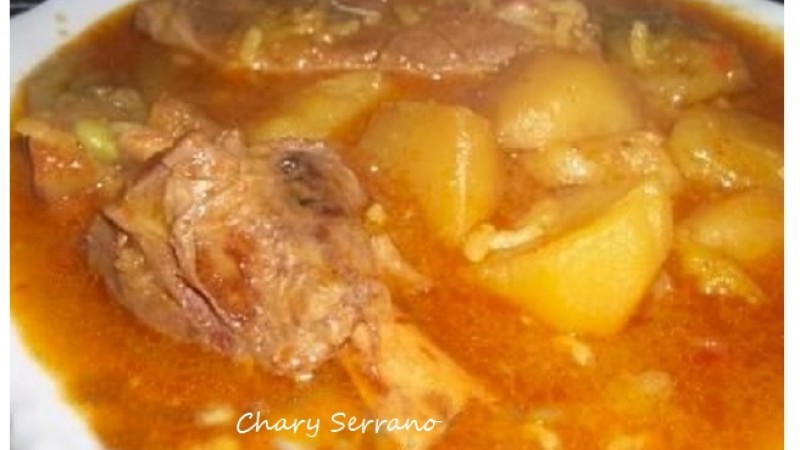 ESTOFADO DE CORDERO CON PATATAS Y ARROZ