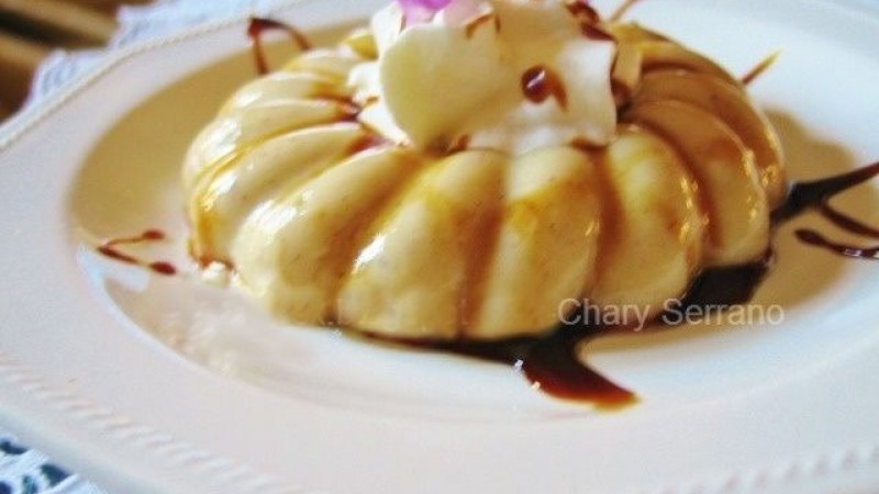 FLAN DE PAN, CANELA Y NATA