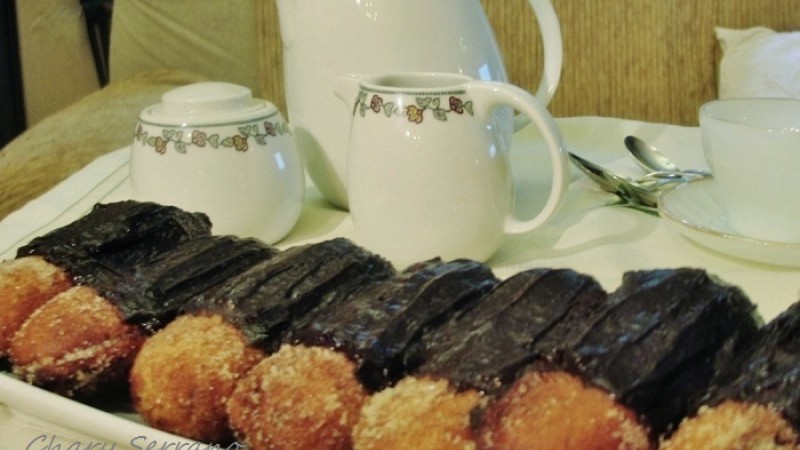 BIZCOCHOS FRITOS REBOZADOS Y CHOCOLATEADOS