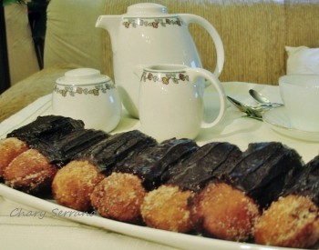 BIZCOCHOS FRITOS REBOZADOS Y CHOCOLATEADOS