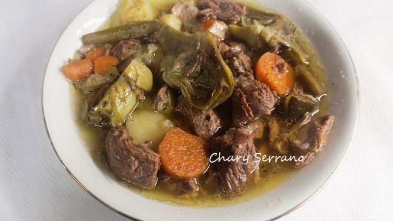 Guiso de ternera con alcachofas y patatas