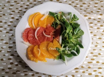 Ensalada de naranja, pomelo y canónigos