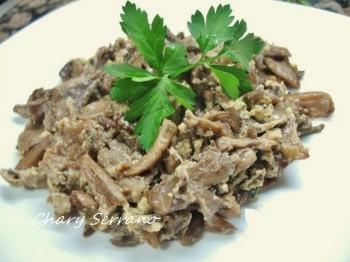 Revuelto de setas con calabacín y jamón