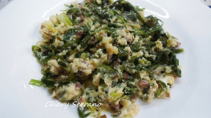 COLLEJAS EN REVUELTO, CON CEBOLLA Y JAMÓN