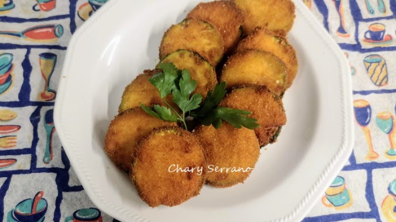 Calabacines fritos, empanados y especiados