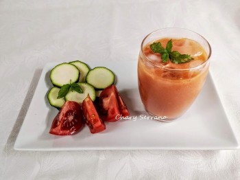 GAZPACHO DE TOMATE Y CALABACÍN