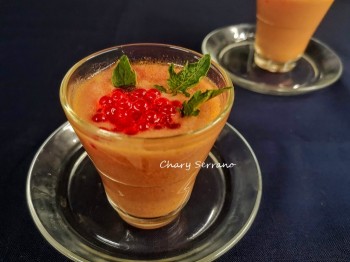 GAZPACHO DE FRESAS, TOMATE Y ZANAHORIA