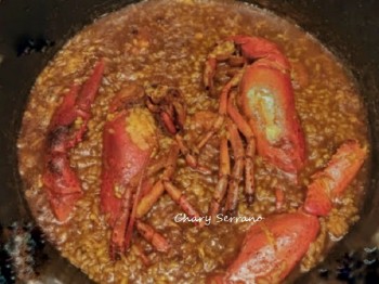 PAELLA CON BOGAVANTE Y PIMIENTOS