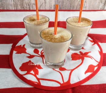 Batido de plátano, pera y yogur sin azúcar