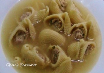 SOPA DE GALETS RELLENOS
