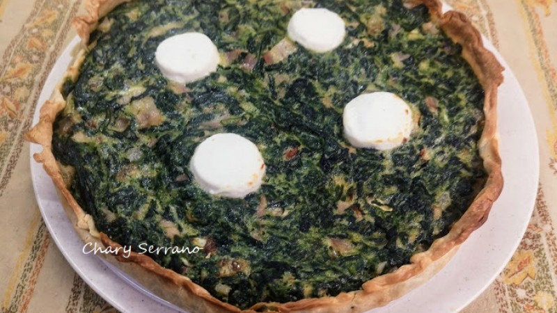 Quiche de espinacas, calabacín y queso de cabra