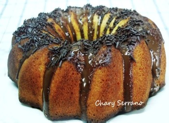 BUNDT CAKE DE NARANJA, BAÑADO DE CHOCOLATE
