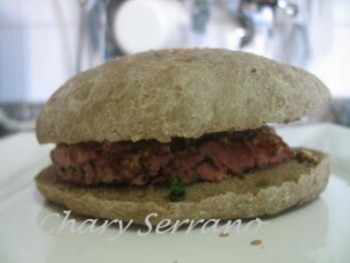 HAMBURGUESA INTEGRAL DE POLLO Y VERDURAS