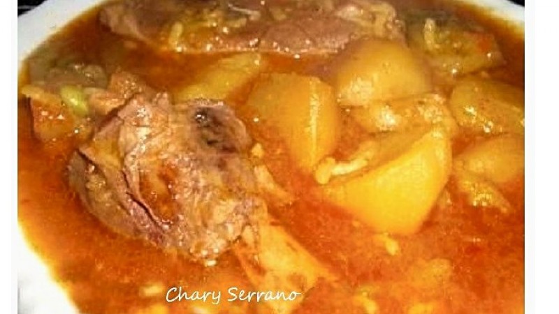 ESTOFADO DE CORDERO CON PATATAS Y ARROZ