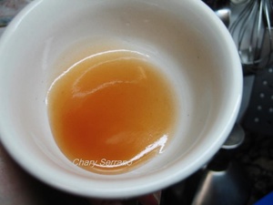 Mezclamos la salsa con lo anterior.