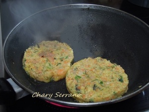 MEDALLONES DE SALMÓN MARINADO Y HORTALIZAS