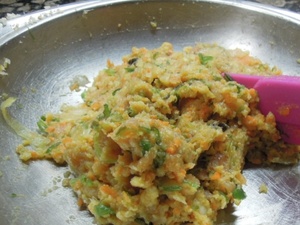 MEDALLONES DE SALMÓN MARINADO Y HORTALIZAS