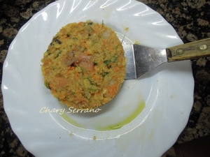 MEDALLONES DE SALMÓN MARINADO Y HORTALIZAS