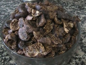 PAN DE HIGO CON ALMENDRAS, RECETA TRADICIONAL