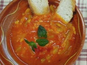 SOPA EXTREMEÑA DE TOMATE, AL ESTILO DE GUADALUPE