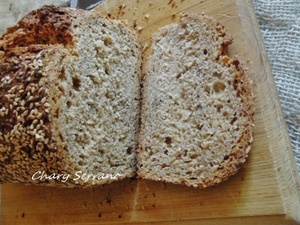 Está delicioso, lo mismo para acompañar una comida como para un desayuno, o un tentempié. Me gusta mucho con aceite, con queso, con jamón... de todas formas.