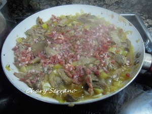 REVUELTO DE SETAS CON CALABACÍN Y JAMÓN