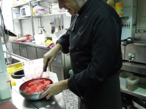 Visita al restaurante El Chiscón, de Madrid, en su 35 aniversario.