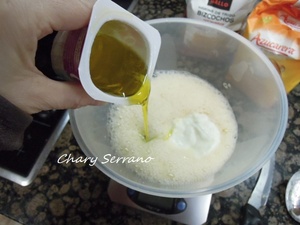 BIZCOCHO GLASEADO EN FORMA DE ABETO