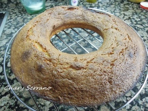 BIZCOCHO GLASEADO EN FORMA DE ABETO