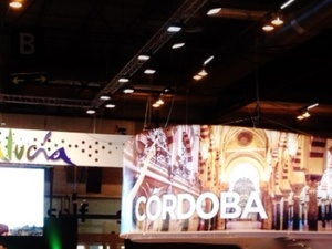 Las Denominaciones de origen cordobesas estuvieron presentes y no podían faltar las degustaciones diarias de jamón ibérico puro 100% bellota de Hinojosa del Duque y de vinos de Montilla-Moriles