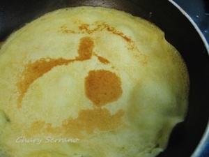 CREPS SALADAS CON ESPINACAS Y PIÑONES