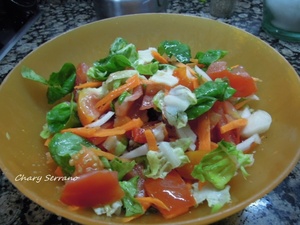 ENSALADA DE ALUBIAS Y ATÚN