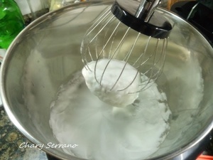 VASITOS DE MOUSSE DE QUESO Y MORAS, SIN GRASAS NI AZÚCARES