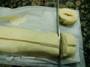 HOJALDRITOS DE PAVO Y QUESOS