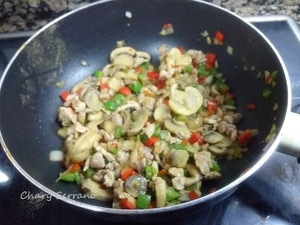 COUS COUS AL CURRY CON HORTALIZASY POLLO