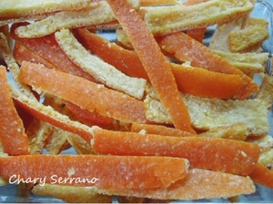 TIRITAS DE NARANJAS CONFITADAS, Y CON CHOCOLATE