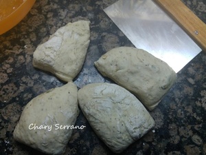 BOLLITOS DE PAN PLANO CON SEMILLAS