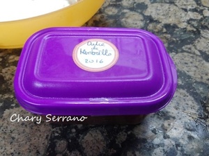 MOUSSE DE NATA Y YOGUR CON MEMBRILLO Y ALMENDRAS