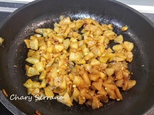 TULIPAS DE PASTA LADRILLO RELLENAS DE MANZANA Y ALMENDRA