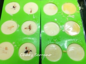 SEMI ESFERAS DE CREMA Y FRUTAS